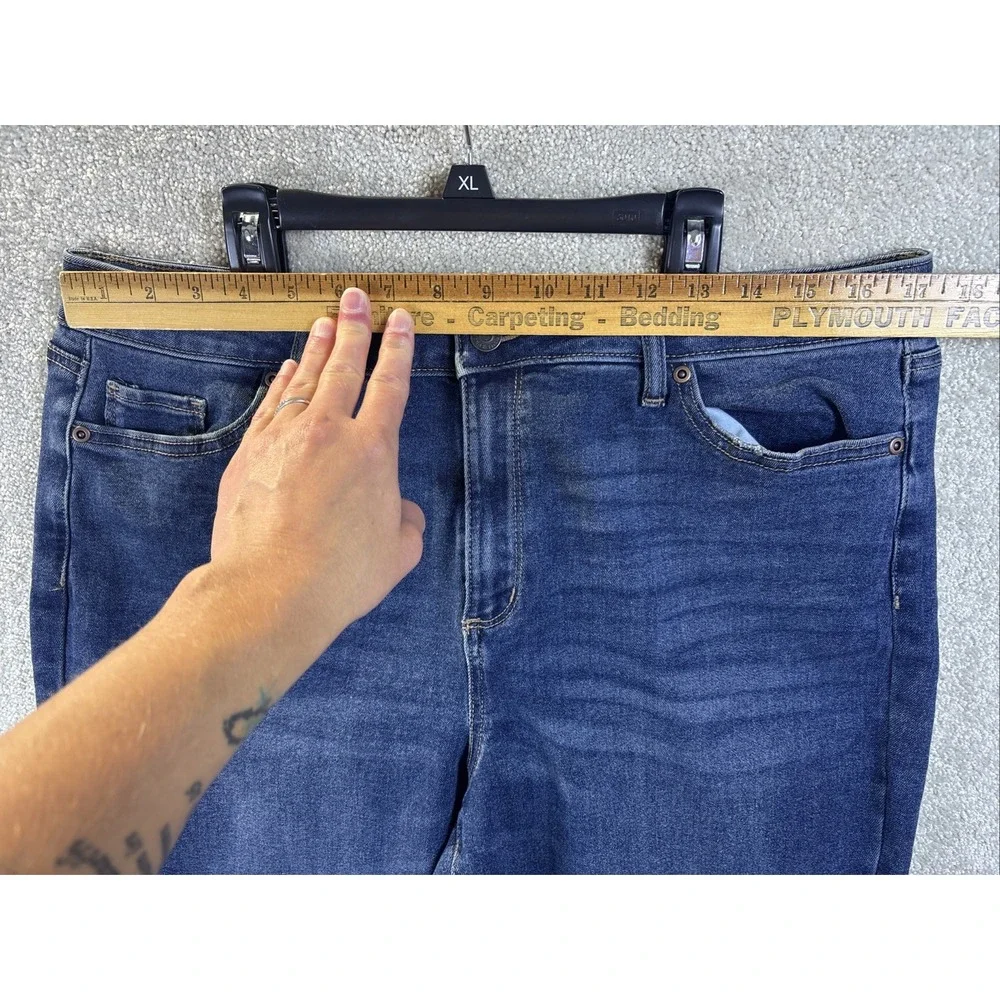 Sonoma Jeans Women's 16 (Fits 34x26) Blue Denim Straight Crop High Rise NEW - Picture 6 of 9